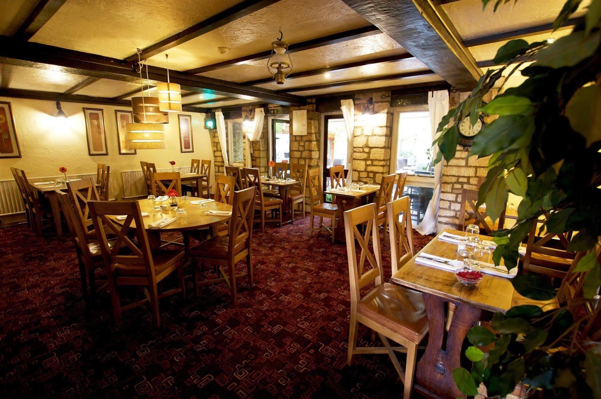 Best Western Compass Inn Tormarton Ristorante foto